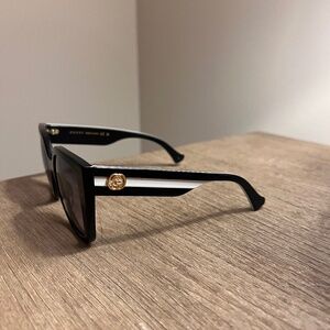 Gucci sunglasses GG1300S